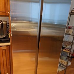 Samsung Side By Side Refrigerator With Ice Maker