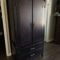 Armoire