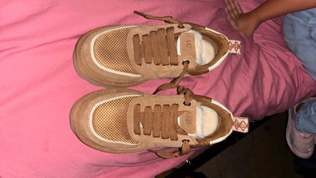 real ugg shoes size 6 woman