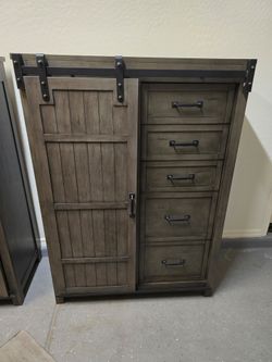 Legends Storehouse sliding barn door 5 drawer dresser / chest