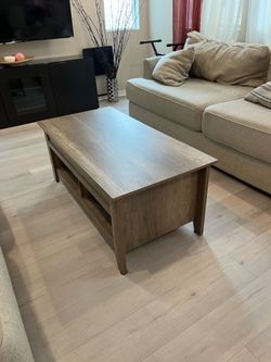 Lift Top Coffee Table w/ Hidden Storage – Rustic Brown – 47”