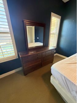 Dresser and mirror dimensions in picture