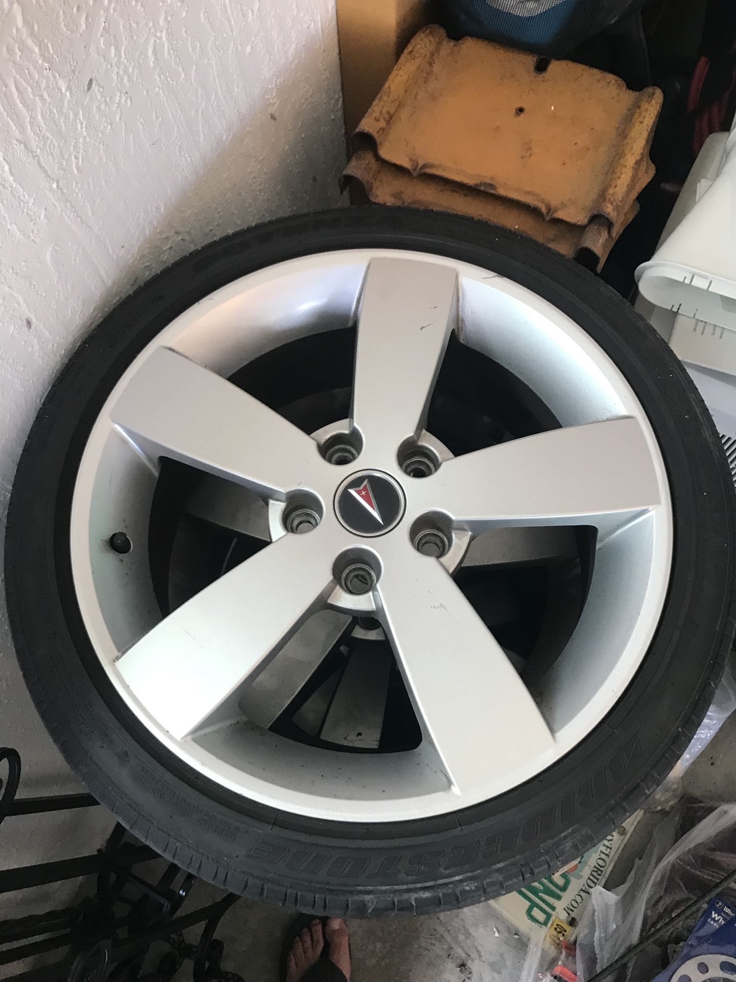 2004 2005 2006 Pontiac GTO OEM 18 inch wheels
