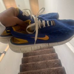 Running Nikes