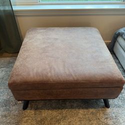 Ottoman with storage 
