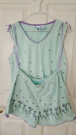 Two-piece Set Of Sleeveless Sleeping Short