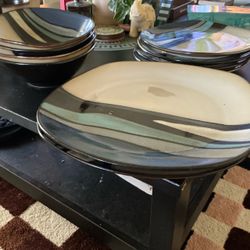 Crockery set