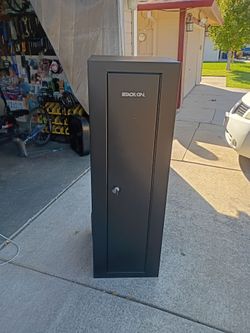 Basic generic gun safe with key