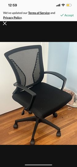 Black Rolling Chair