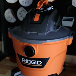 RIDGID 9-Gallon Wet/Dry Shop Vac – Excellent Condition! 💪🧹