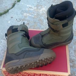 Vans Snowboard Boots Size 9