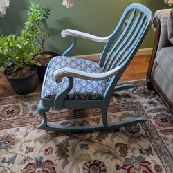 Rocking chair-upcycled