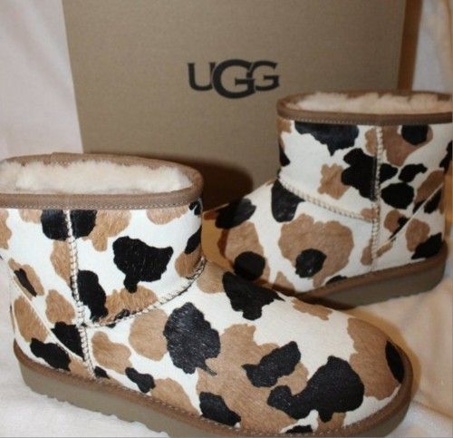 UGG CLASSIC ULTRA MINI COW PRINT BOOT
