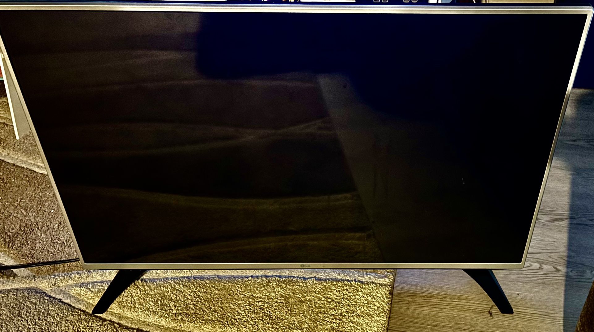 LG 43” 4K UHD Smart TV