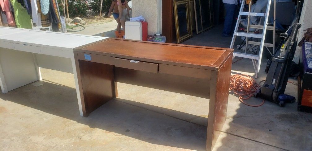 Student desk