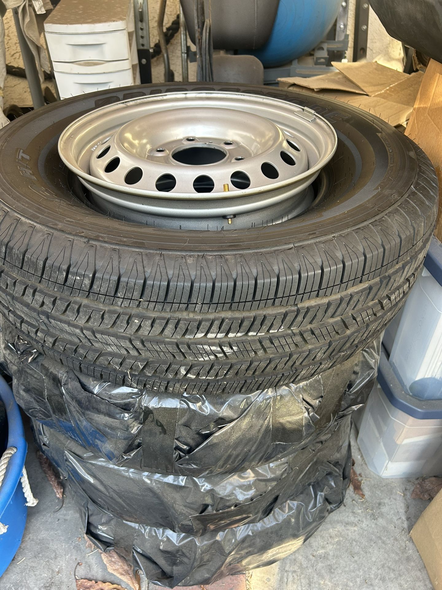 TIRES FOR SALE / LLANTAS EN VENTA