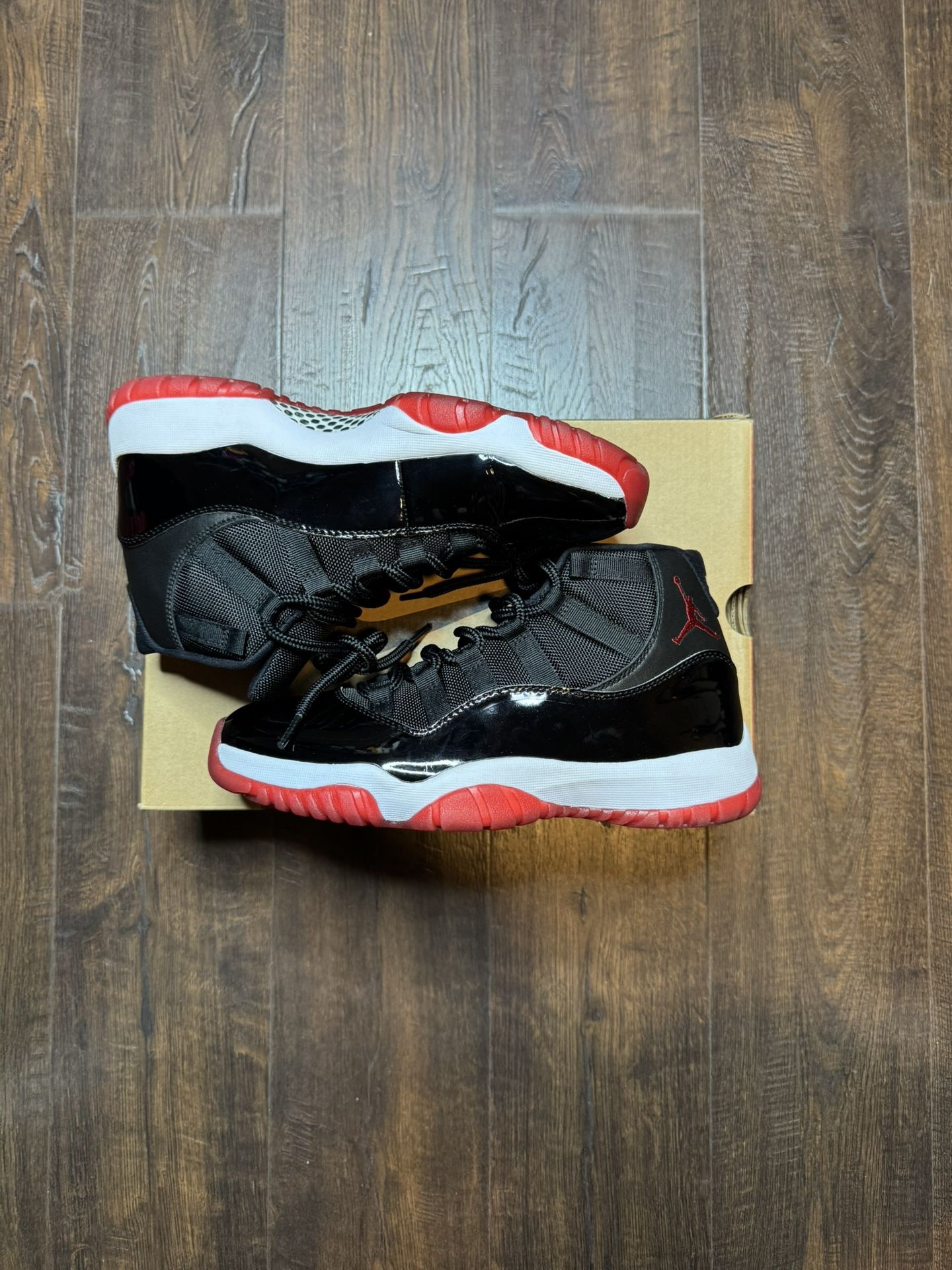Jordan 11 Retro High Bred 2019 Size 9