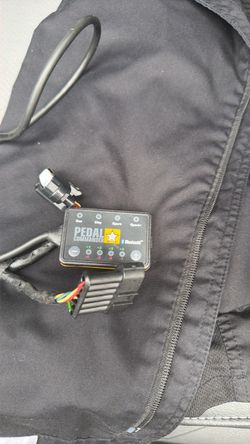 Pedal commander