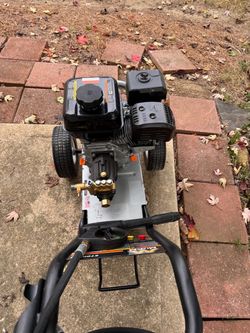 Never used Mi-Ti-M 2700 PSI 2.4 GPM PRESSURE WASHER “DEAL” $500 obo