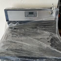 Whirlpool Oven In Great Condition Works Perfectly 