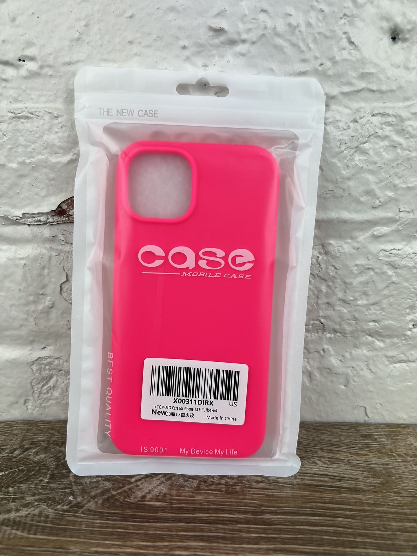 iPhone 13 Case - Hot Pink - New