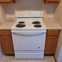 Stove And Refrigerator