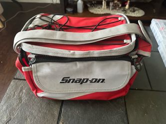 SNAP ON TACKLE BOX