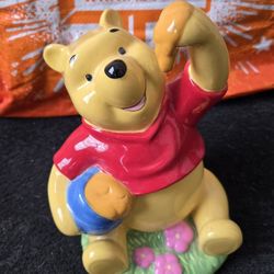 Winnie The Poo Piggy Bank 