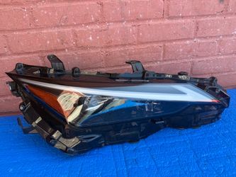2021 2022 2024 Lexus IS300 IS350 Headlight LED RH