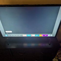 Insignia 32" Smart TV 