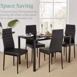 Glass dining table set + 4 Chairs like New 