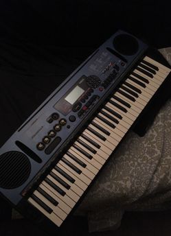 Yamaha DJX Sampler & Electronic Keyboard