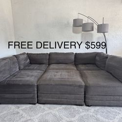 FREE DELIVERY - COSTCO Grey 6pc Thomasville Modular sofa