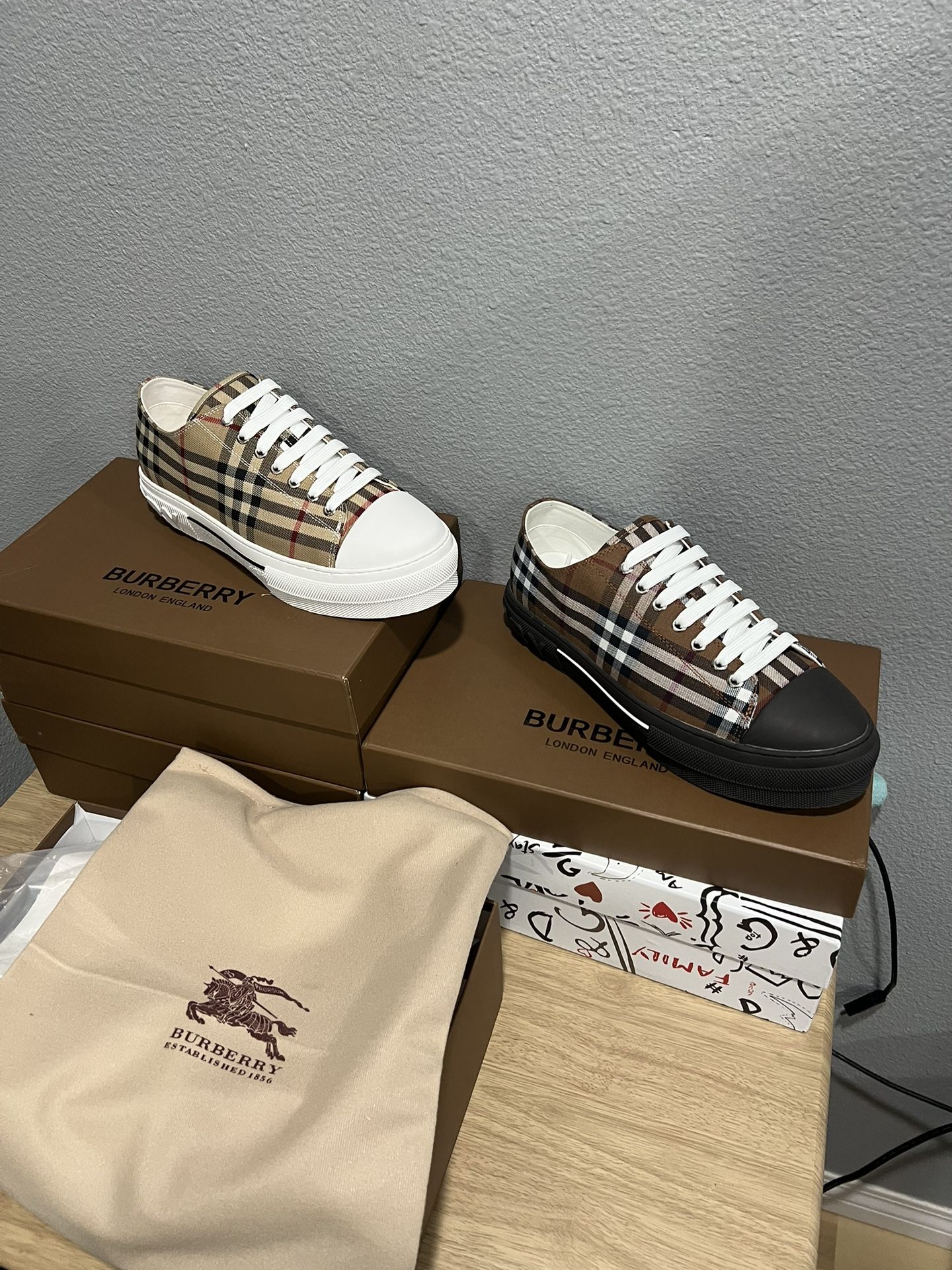 Burberry’s Shoes