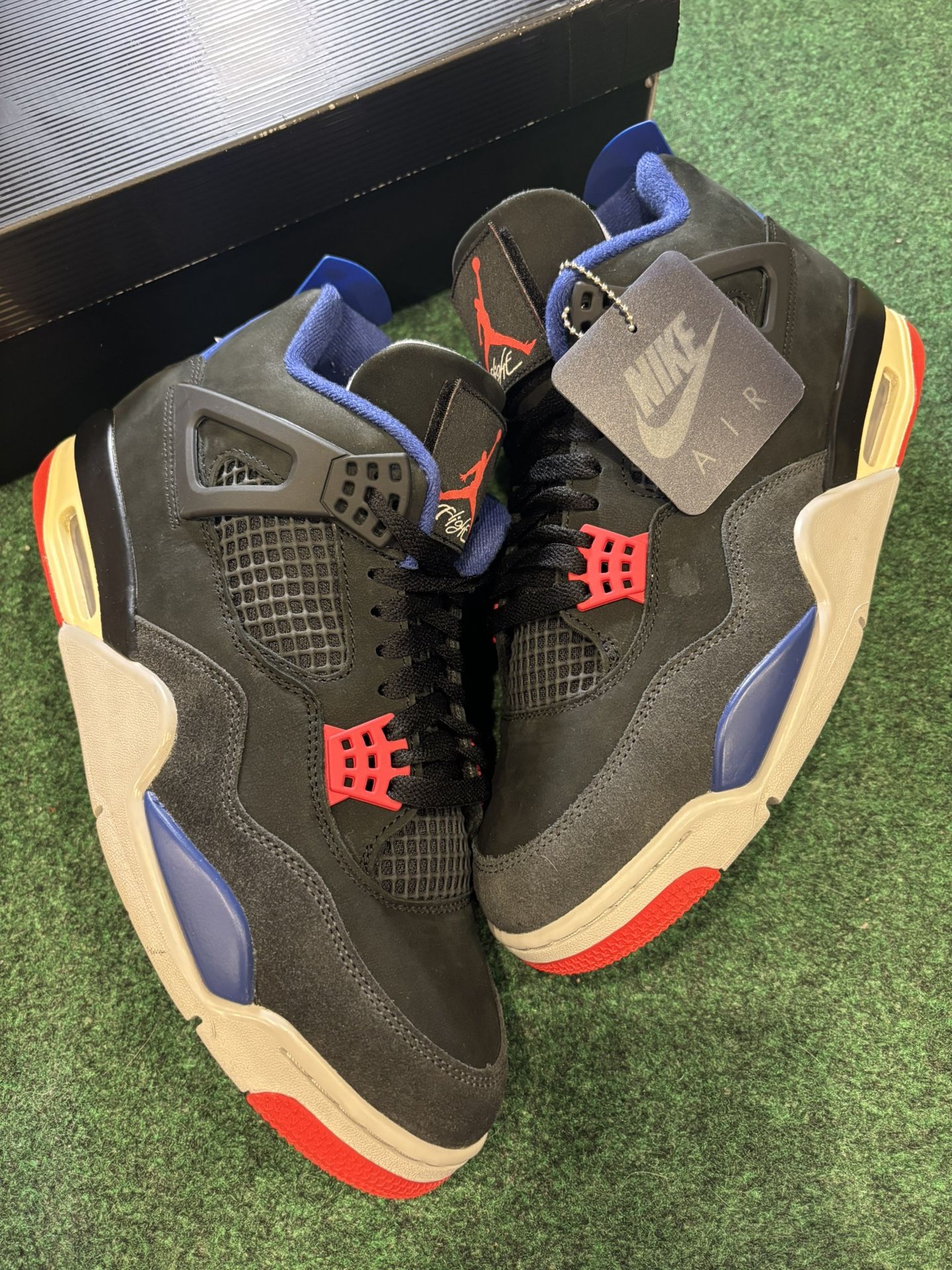 JORDAN 4 RARE AIR SIZE 10.5