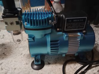 TC-320 Airbrush Compressor