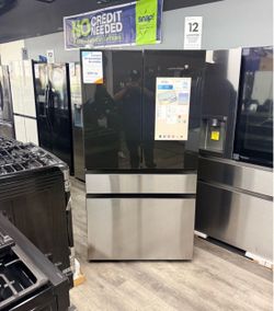Samsung Refurbished Bespoke 29 Cu Ft Four Door Refrigerator With Family Hub - Stainless Steel & Charcoal Black Glass ‼️