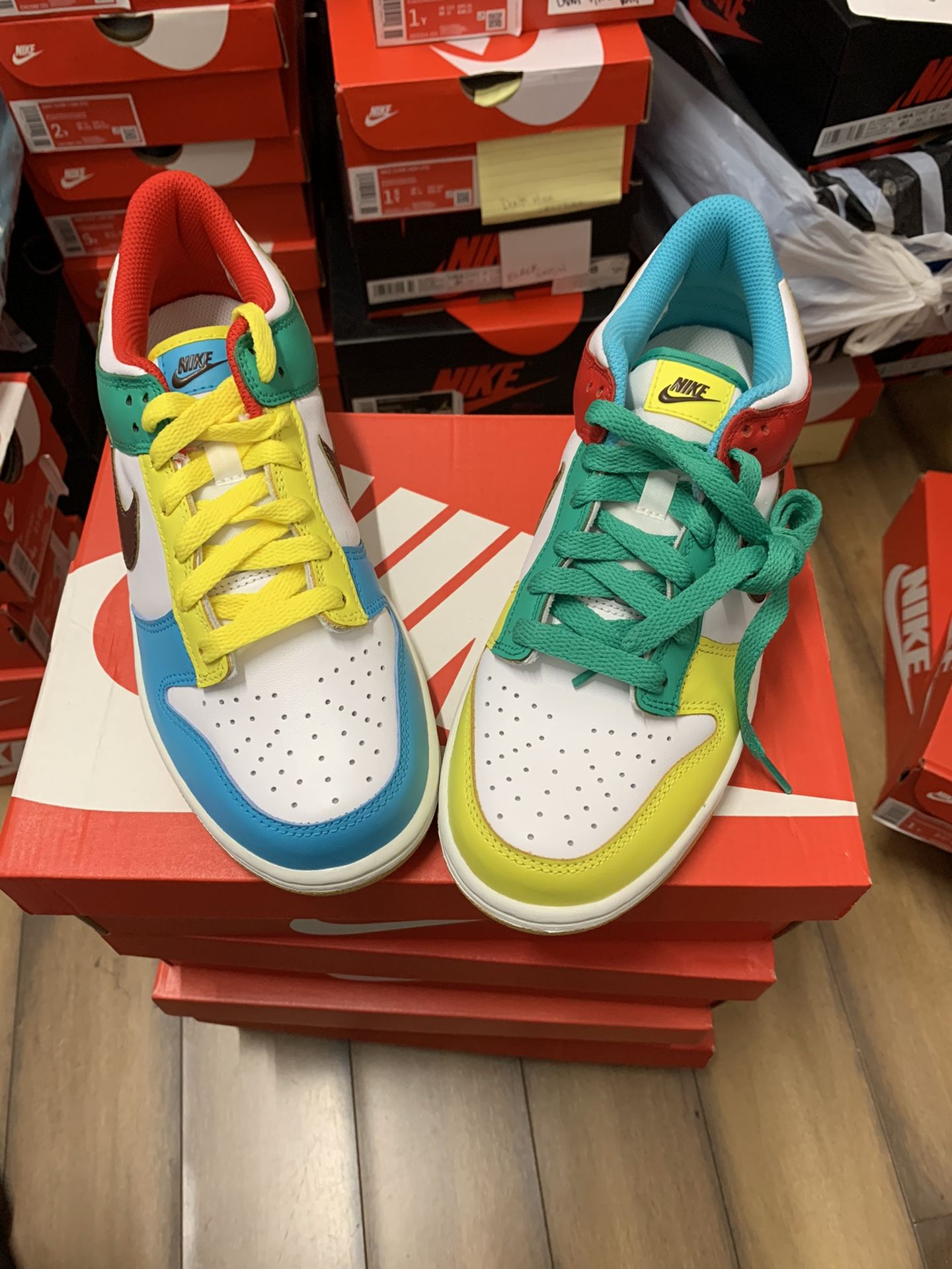 Nike Dunk Low SE GS FREE 99 White - Main Image