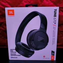 JBL Tune670