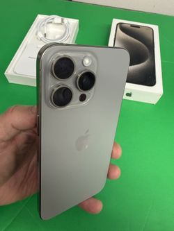 iPhone 15 Pro Max 256gb Factory Unlocked / Liberado Para Cualquier Companias 