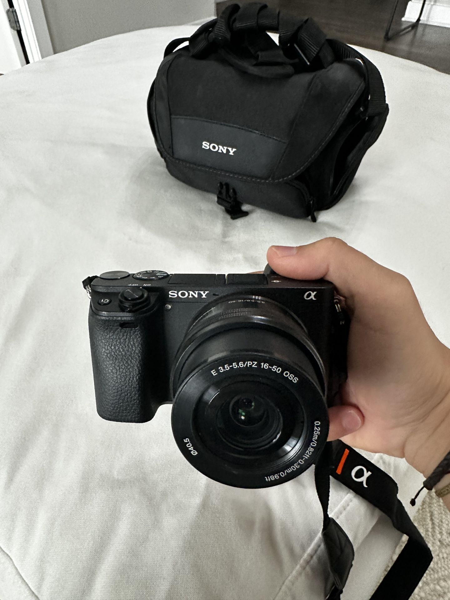 SONY A6300 4k Video Camara - Perfect Conditions 