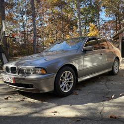 2003 BMW 525i