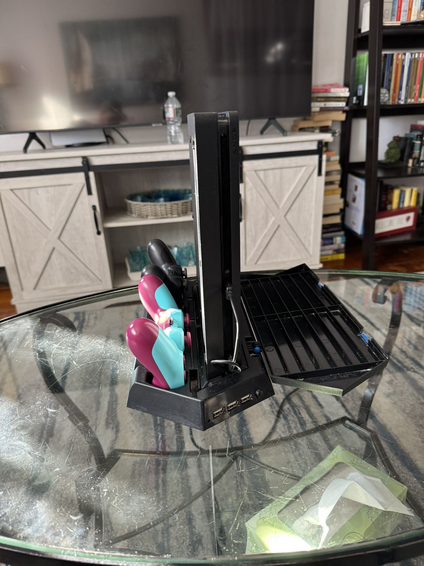 PS4 With Cooling , Charging Dock And 2 Remotes