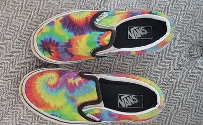 Used size 2 multicolor VANS. Like new