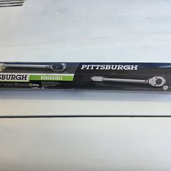 PITTSBURGH 1/2 in. Drive, 10 to 150 ft-lb Click Torque Wrench
