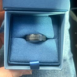 Men’s Wedding Band - Never Worn 