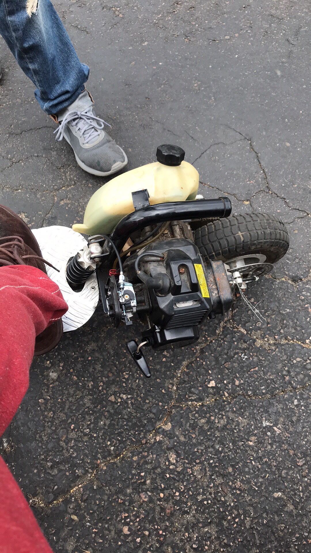 Zooma scooter (Gas powered) for Sale in Denver, CO OfferUp