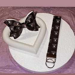 Wristlets  (Wrist band keychains) Bows  