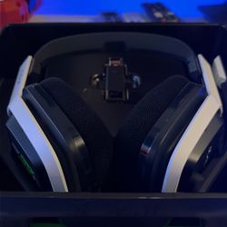 Astro A20 Wireless Xbox Headset 