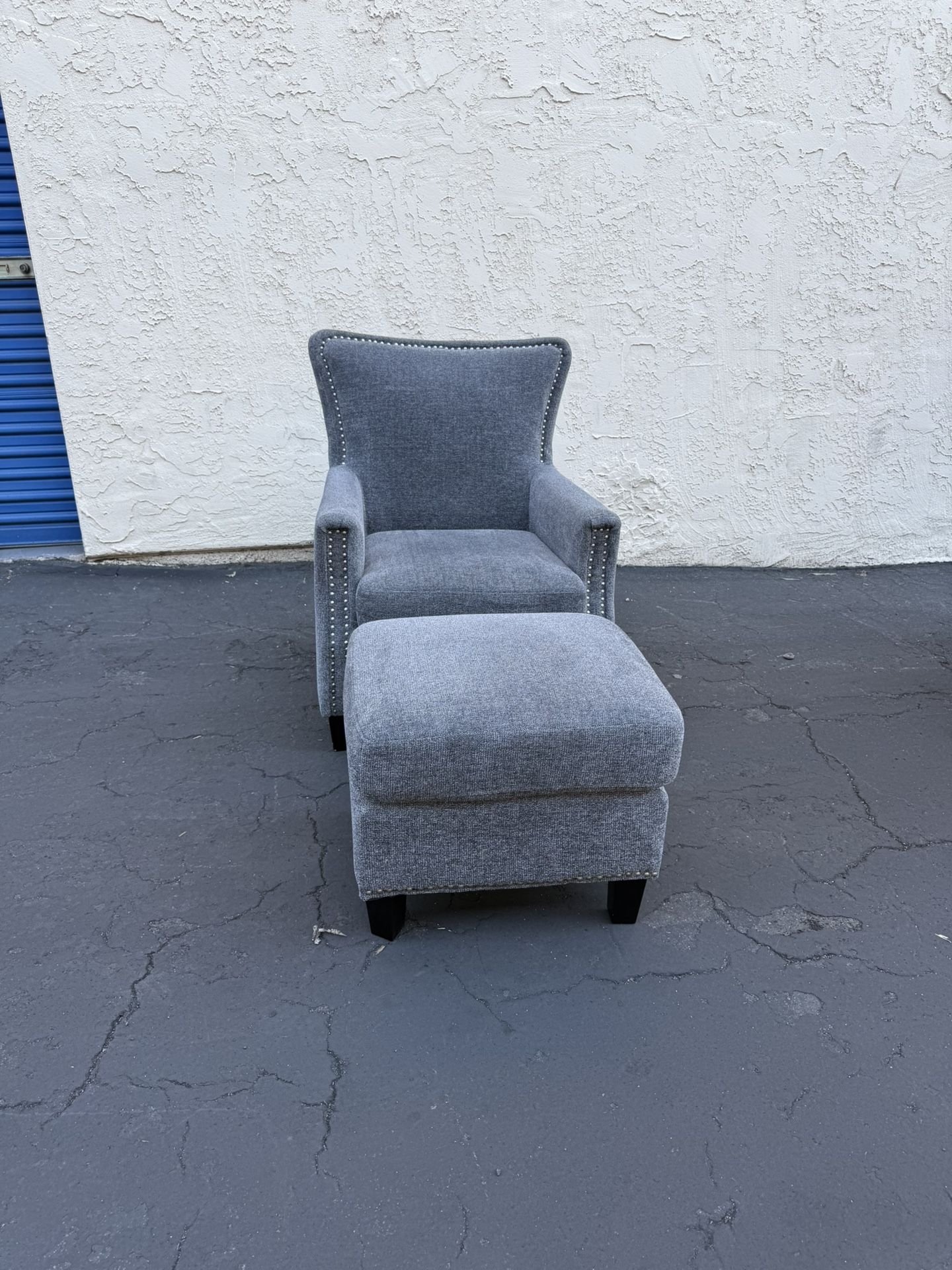 Sevilla Fabric Chair with Ottoman – New